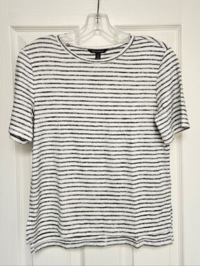 Banana Republic Women's Luxespun Boyfriend T-Shirt Side Slits Size XS Striped